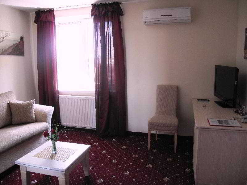 Hotel Pajurio Vieskelis Klaipėda Dış mekan fotoğraf